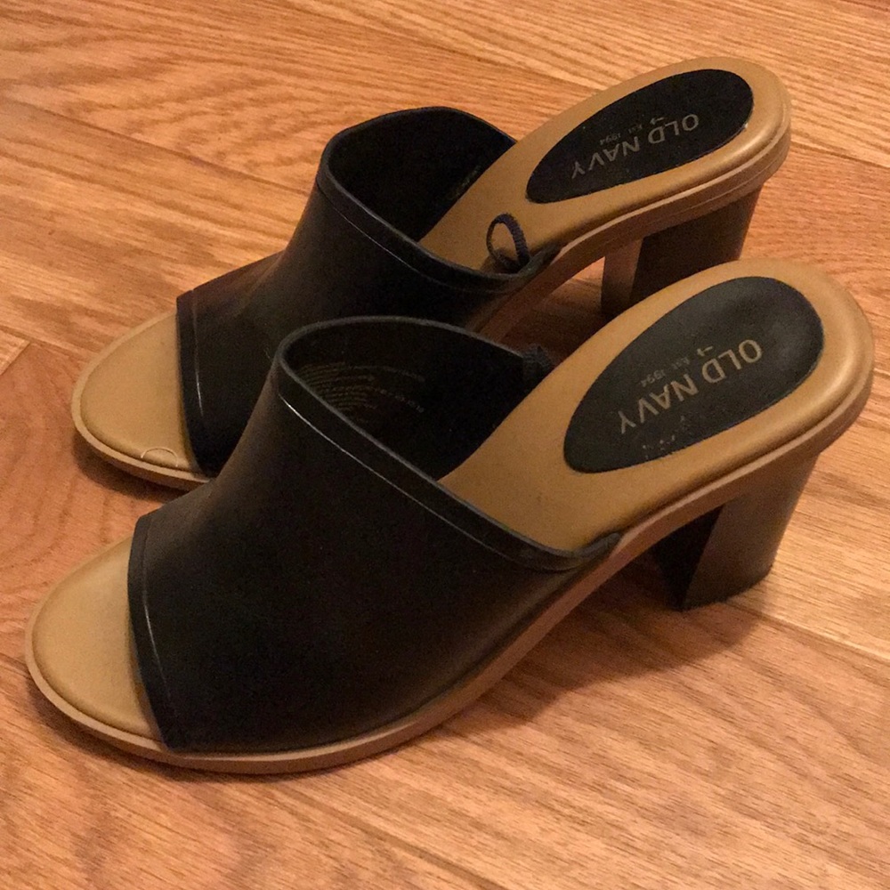 Old Navy mules